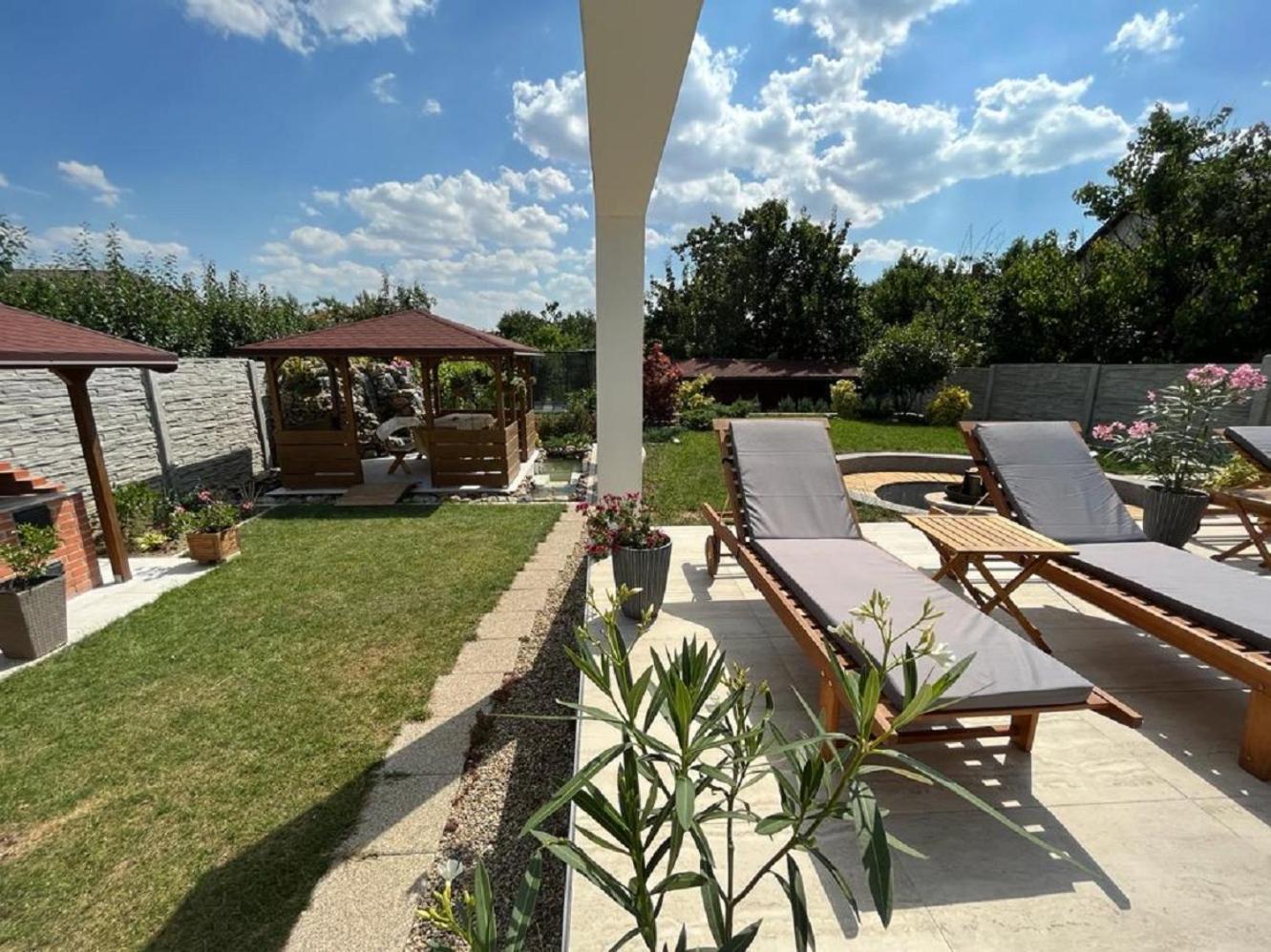 Bed and Breakfast Trend Arad Exterior foto